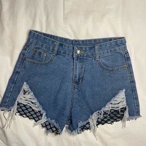 Denim frayed/fishnet pocket shorts!